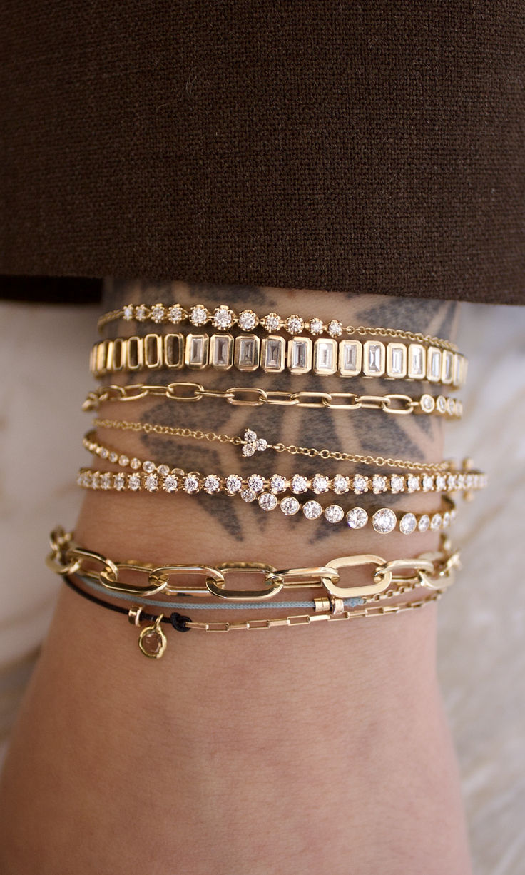 Layer Up: The Art of Stacking Jewelry – Tvisii