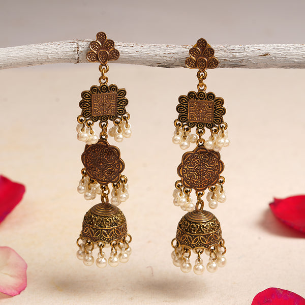 Pearly Fancy Earrings