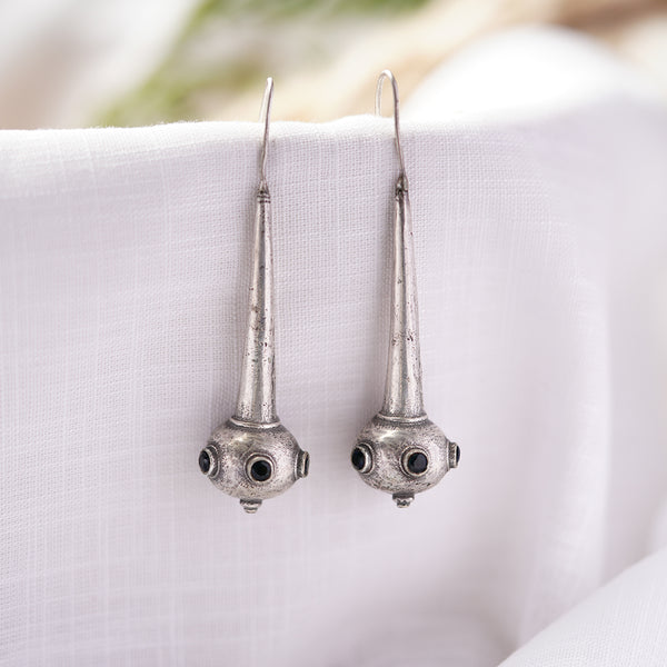 Silver Toned Handcrafted Kundan Embedded Brass Earrings