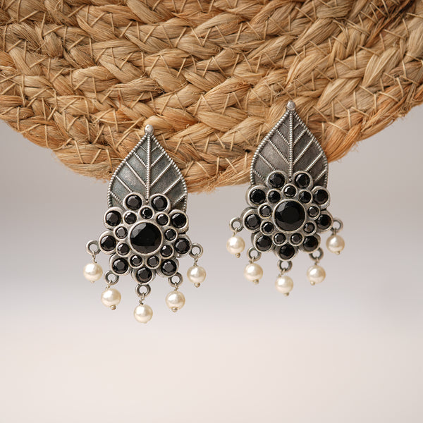 Stone leaf earrings