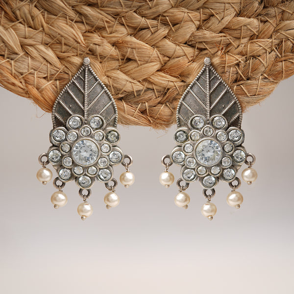 Stone leaf earrings