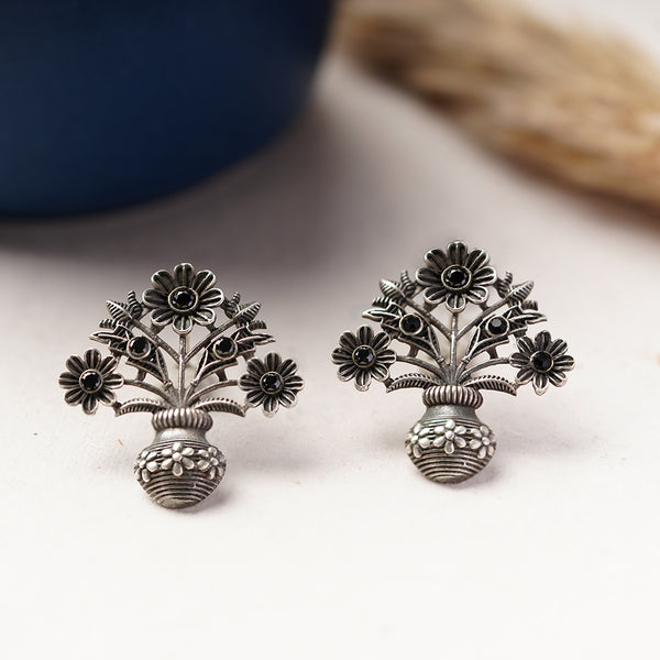 Stone Flower Port Earrings