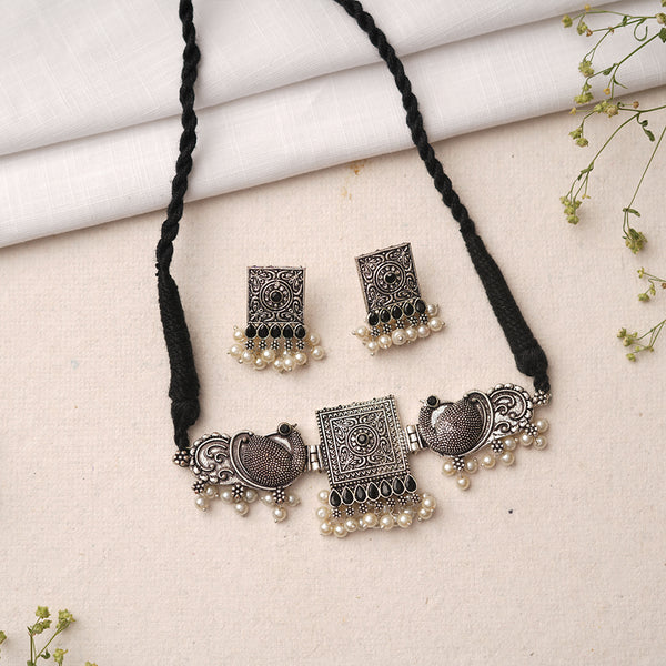Oxidised neckpiece with Earrings