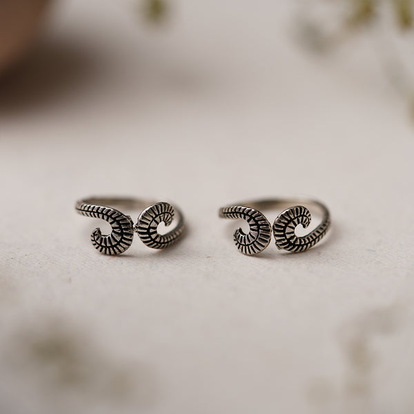 Beautiful Brass Toe Rings