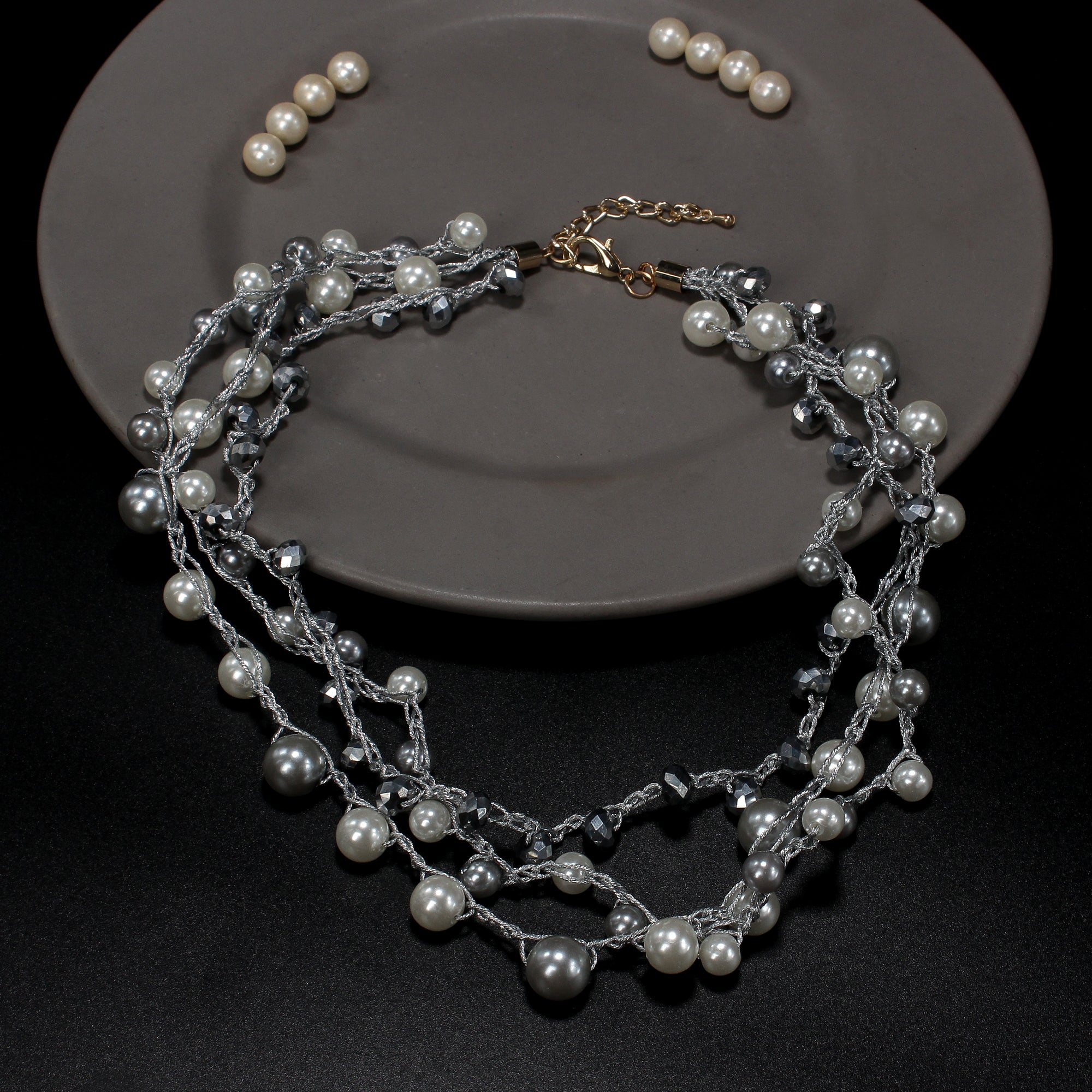 Statement pearls- Pearl studded statement neckpiecegolden minimal laye ...