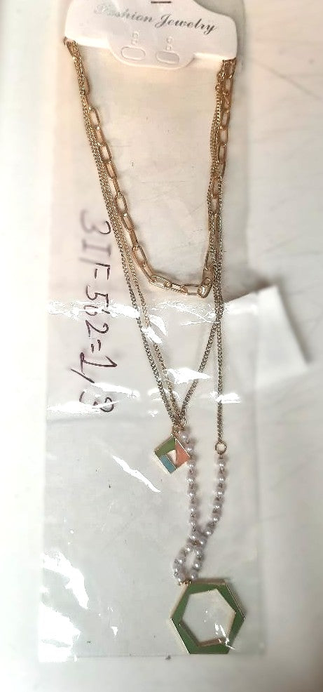 Multilayered Fancy Neckpiece