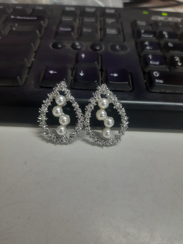 SIlver Studs with Pearl