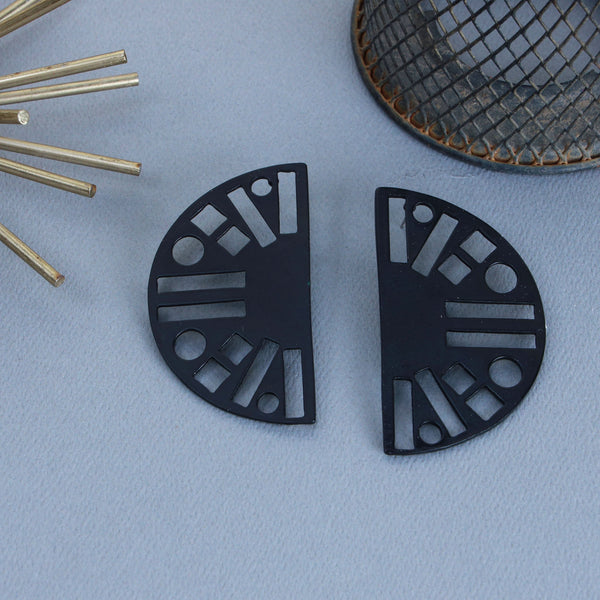 Metalic Semicircular Black Earrings